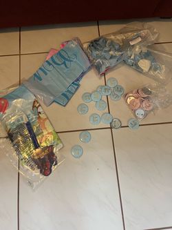 Gender reveal decorations