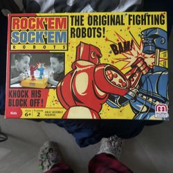 Rock’em Sock’em Fighting Robots