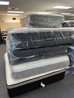 Black Friday Sleep Savings Event – Premium Mattresses at Incredible Holiday Deals!