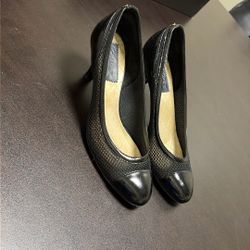 Original CHANEL WOMEN shoes Size 39, NO Box 