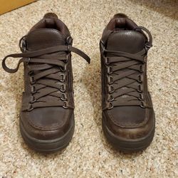 Women's Gore Tex Mephisto hiking boots