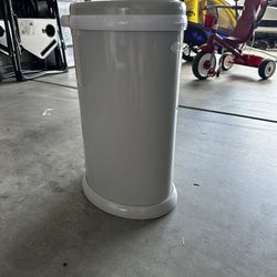 Diaper Genie With Bags 