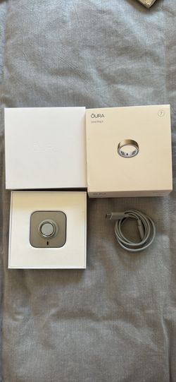 Oura Ring 4 Gold Size 7