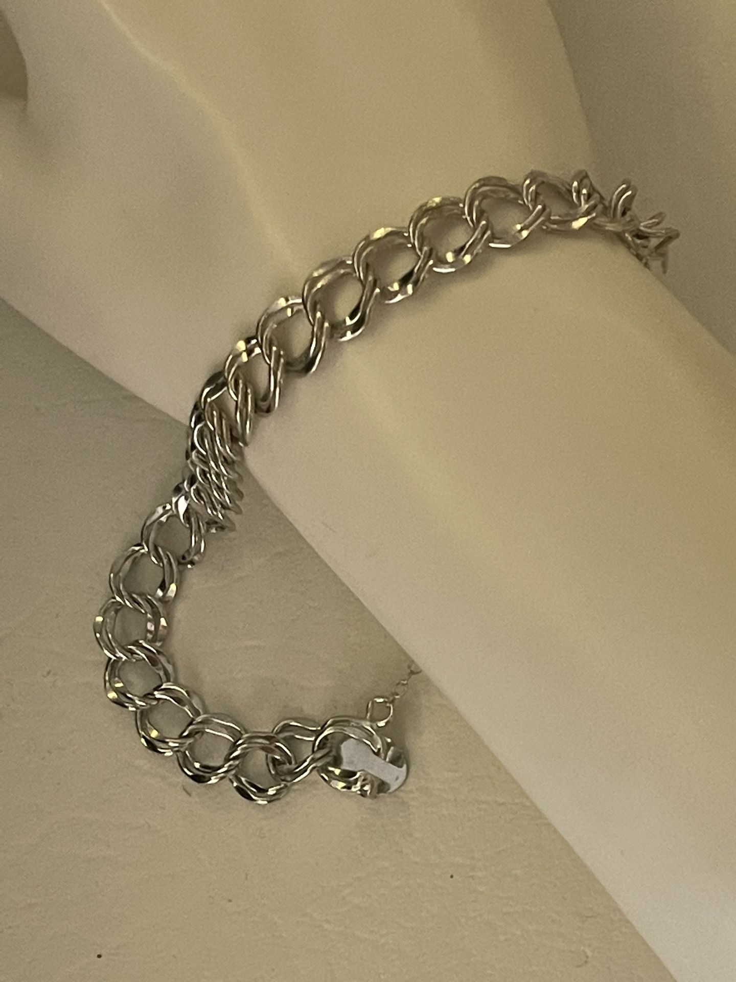 Elco unsnagged bracelet