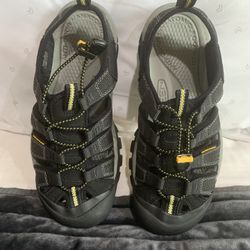 Huaraches Nuevos Size 7.5 De Hombre 