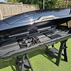 Thule Roof Box XT XL 