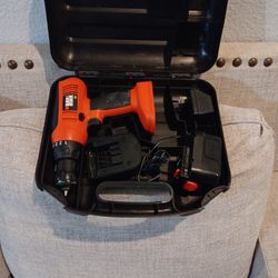 Black+Decker 12v Type 1 Drill - CD1200S - Works Great 