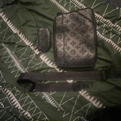 2 Peace Crossbag 