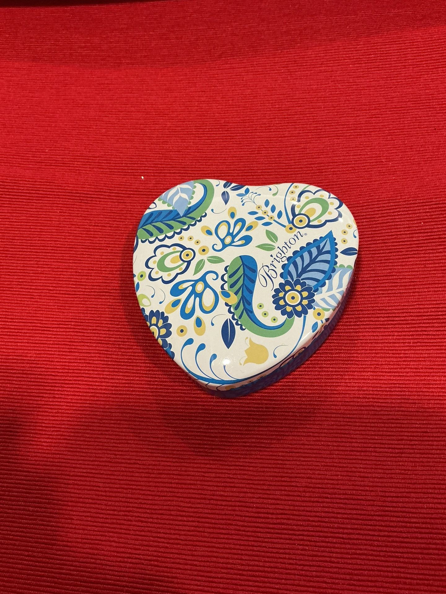 Brighton Metal Heart Box