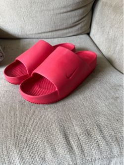 red nike calm slides