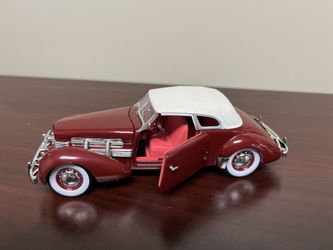 Diecast 1937 Cord 812 Supercharged Coupe