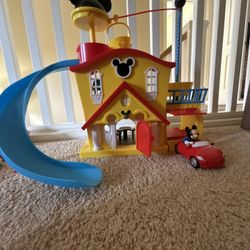 Like new Mickey Mouse Clubhouse Set 