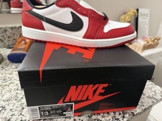 Jordan 1 Low Chicago