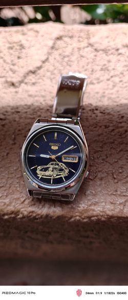 Vintage Seiko 5 automatic wristwatch engrave Porsche