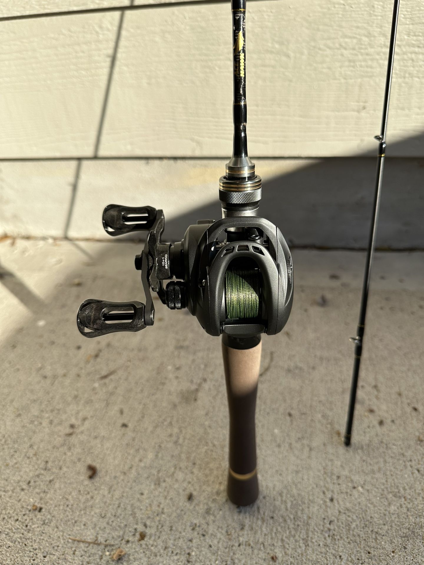 Acehawk Double  C602 Fishing Rod Fast Action UL/L Tips Carbon  Fishing rod 2 sections and TSURINOYA 135g Bait Finesse Low Profile Baitcast Reel 