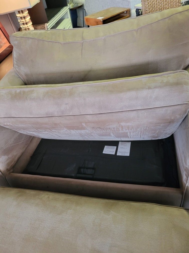 Used Large Chair Bed W Twin Mattress Attached 