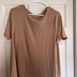 Women’s Tops 