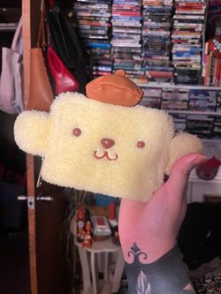 SANRIOxLOUNGEFLY PomPom fuzzy wallet