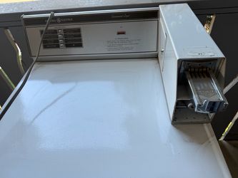 General Electric Commercial Coin-Op Dryer