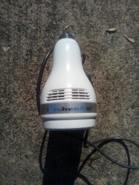 Kitchen Aid 6 Speed Hand Mixer