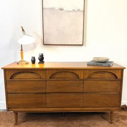 JAW-DROPPING True Mid Century 9 Drawer Dresser