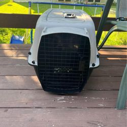 Dog Crate/carrier