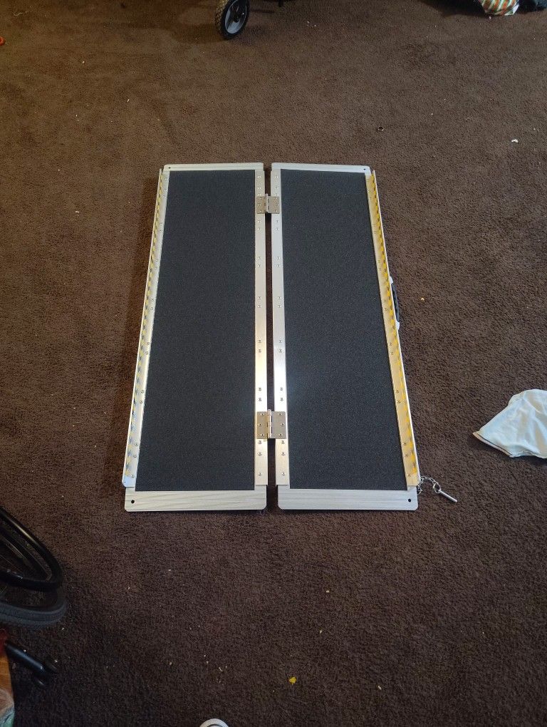 Folding Wheelchair Ramp