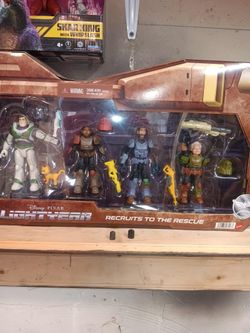 Buzz light year Action Figures