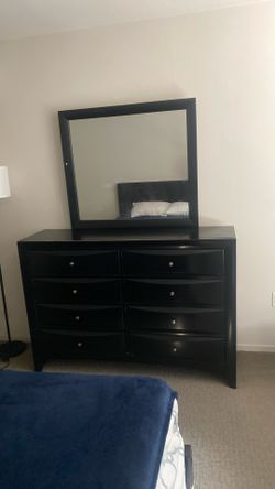 Dresser w Mirror