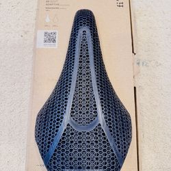 Fizik Vento Argo 00 Adaptive - 140mm Saddle