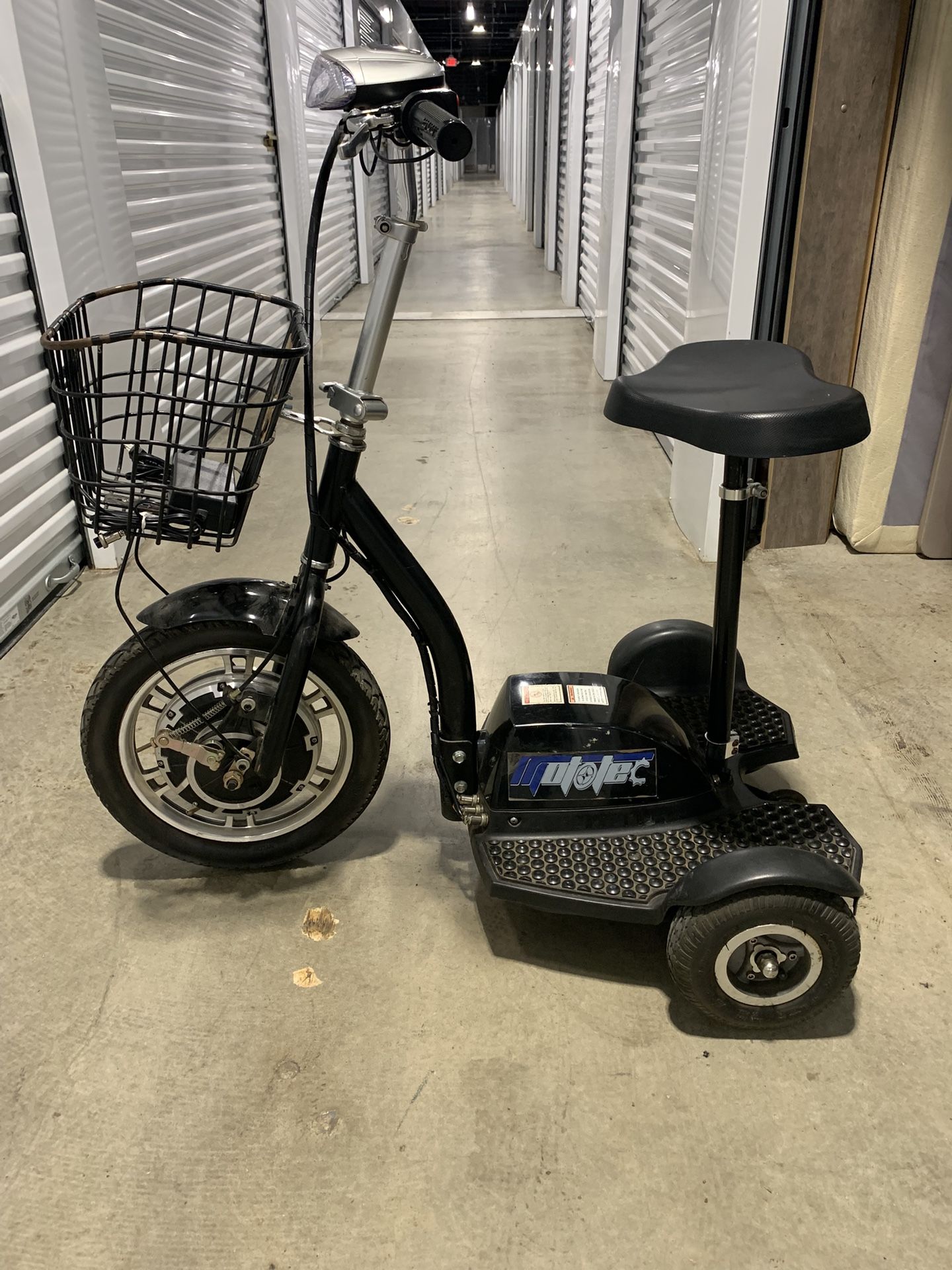 Moto tec  Scooter 