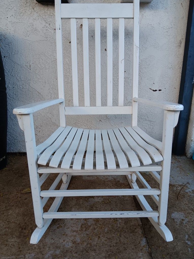 Wooden rocking chair
great quality
little use