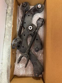 2024 Toyota Camry OEM Stock Rear Camber Arms & Toe Arms