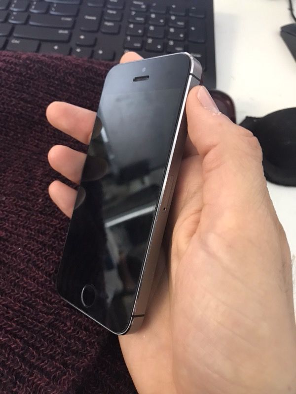 iPhones 5s -icloud locked