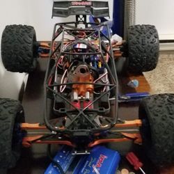 Traxxas E-Revo 