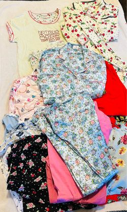 SETS OF PIJAMAS WOMENS