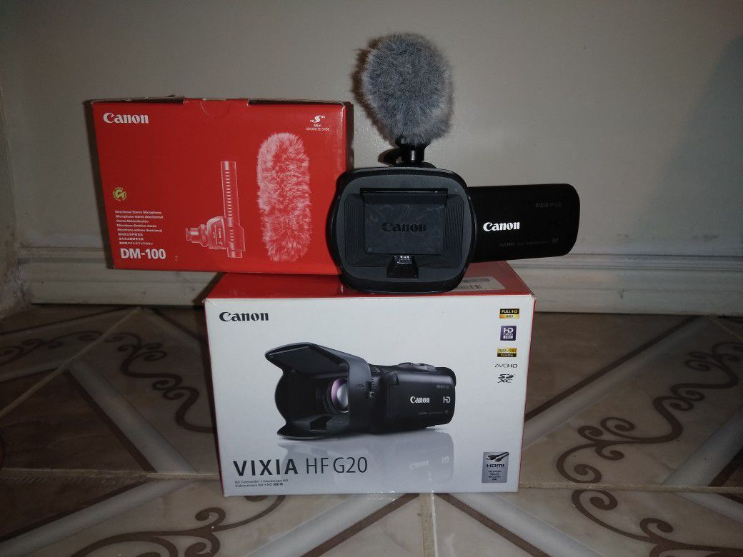 Canon G20 camcorder & canon DM100 MICROPHONE (COMBO)