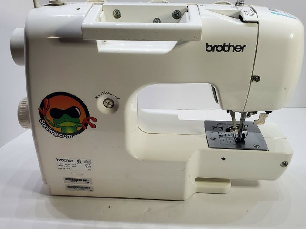 brother xr65 sewing machine working tested for Sale in San Antonio, TX