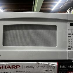 GE Family Size Microwave 