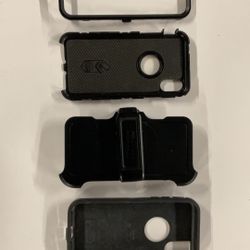 I PHONE X  & XS OTTER BOX CASE WITH BELT CLIP
