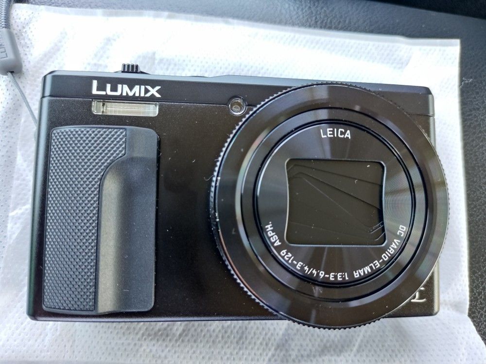 Panasonic Lumix DMC ZS60 🔥🔥🔥 $300 Pickup Only Cash Only
