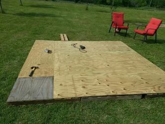 Pallet deck pallets