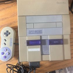 SNES Console + 1 Controller 