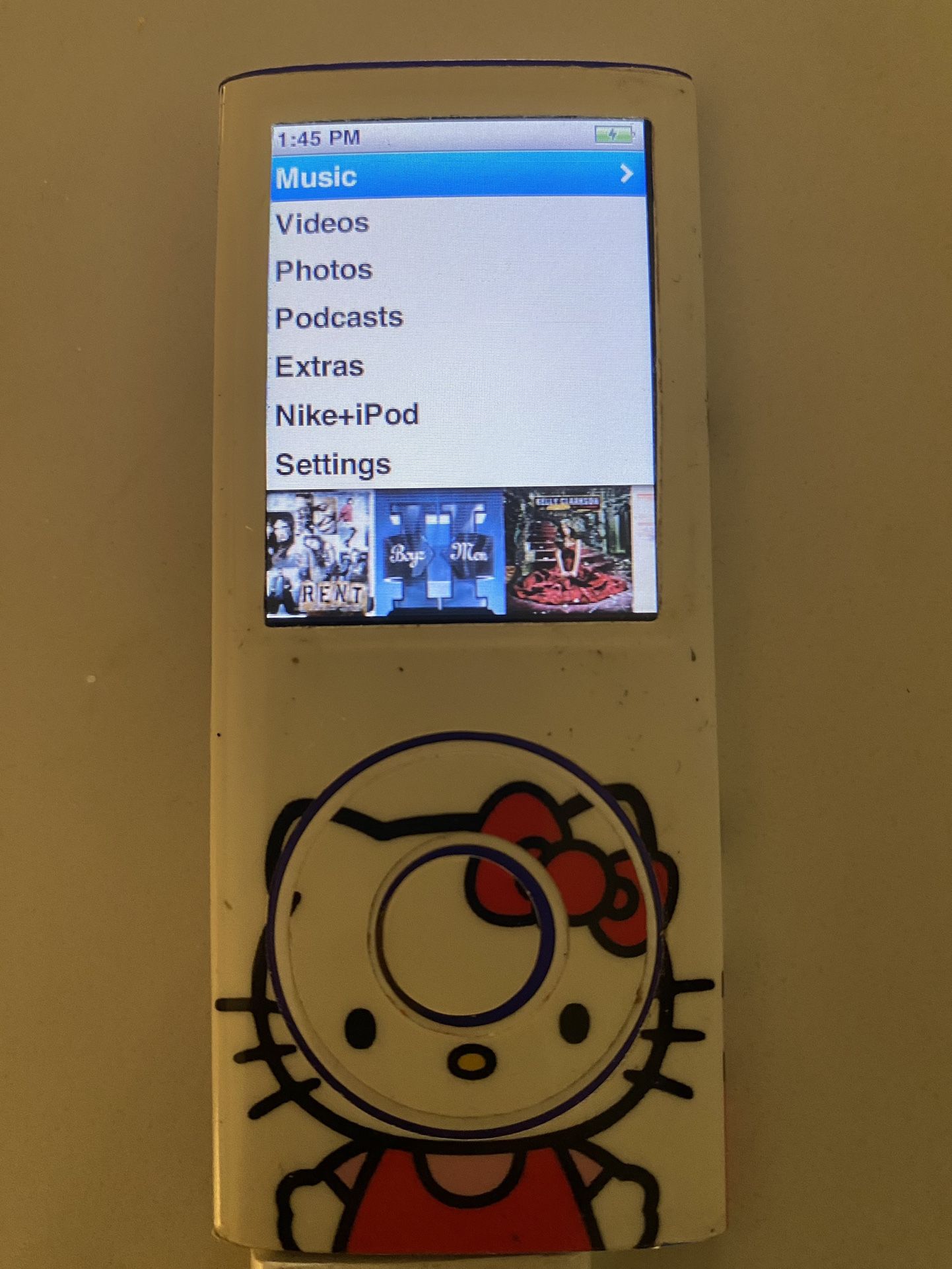 Apple iPod Nano 4th Generation Hello Kitty Wrap 8 GB (MB739LL) W