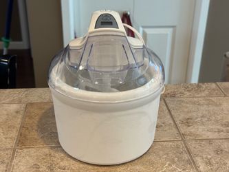 Pampered Chef Ice Cream Maker *USED*