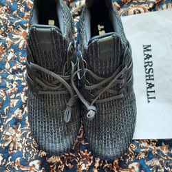 DS Adidas Ultraboost Size 14 Black $280