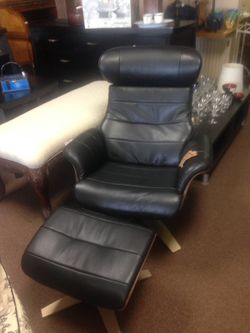 Annaldo leather swivel chair & ottoman deals