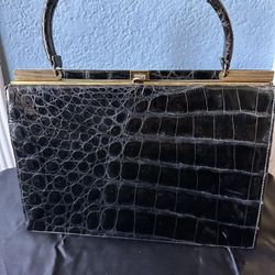 Beautiful Bellestone Black Leather Handbag w/Gold Color Hardware