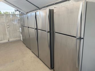 Whirlpool Stainless Steel Top-Freezer Refrigerator
