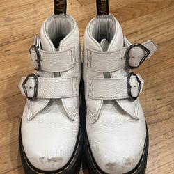 Dr Martens Devon Heart